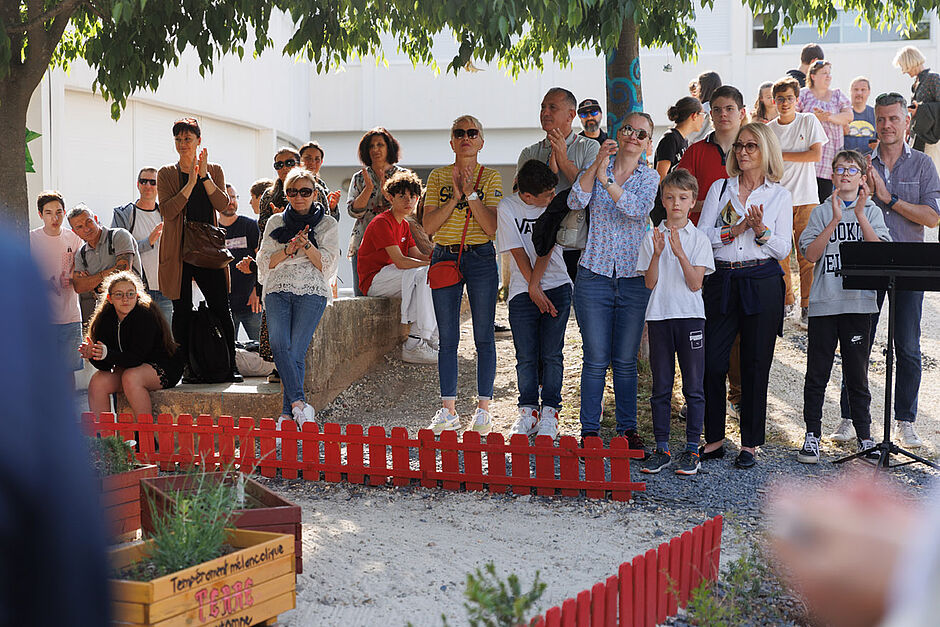 Les collégiens d’Alphonse Karr créent des jardins dans leur collège
