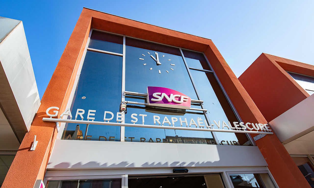 Les guichets de la gare SNCF restent ouverts Ville de SaintRaphaël