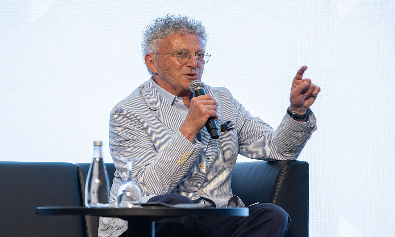 Nelson Raphael Conférences de 18h59 : Nelson Monfort a partagé son aventure olympique ...