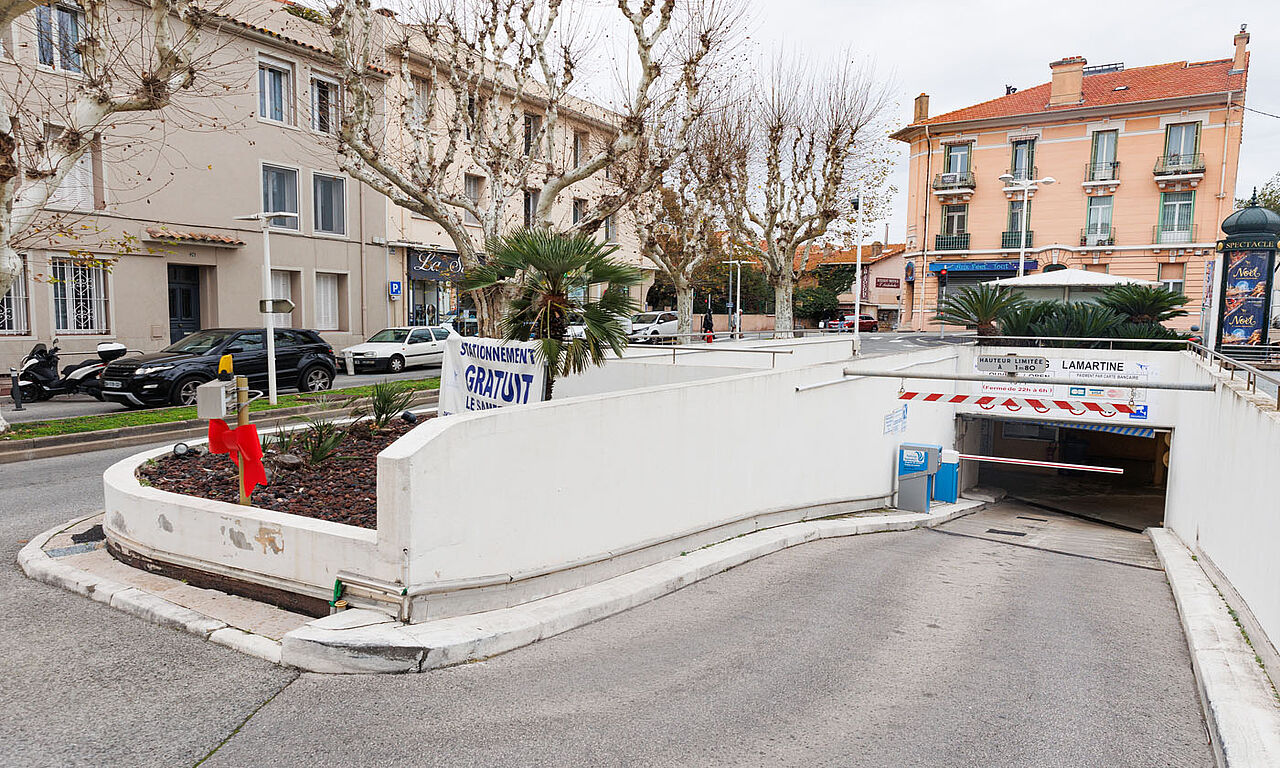 Parking Lamartine des travaux de peinture finalisent le programme de