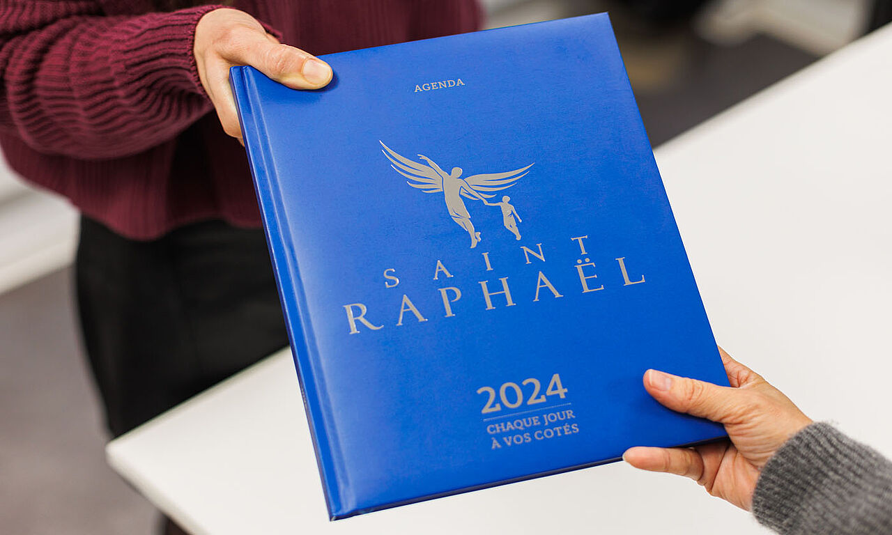 La Commune de SaintRaphaël offre aux Raphaëlois l’Agenda de la Ville