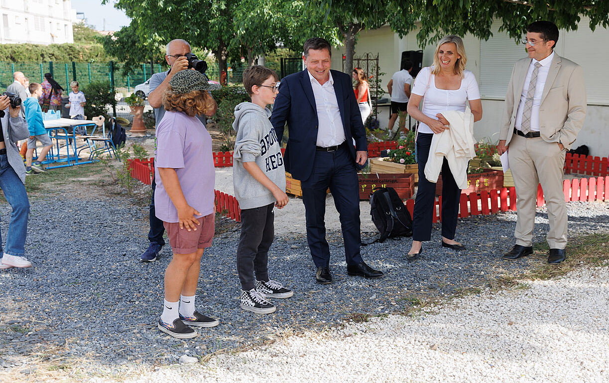 Les collégiens d’Alphonse Karr créent des jardins dans leur collège